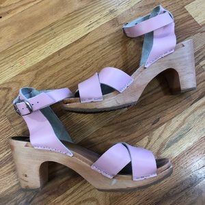 Pink Swedish made Funkis clogs